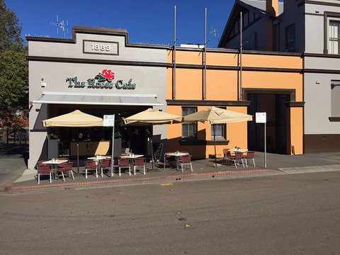 The Roses Cafe - VIC Tourism 0
