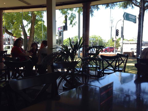 Bull & Bush Inn - VIC Tourism 0