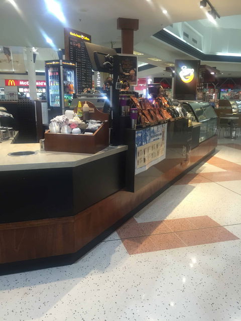 Gloria Jeans - Runaway Bay - VIC Tourism 0
