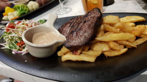 Heritage Hotel - VIC Tourism 0