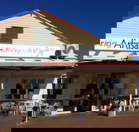 Mundaring Artisan Bakery Cafe - VIC Tourism