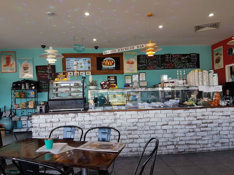 Clyde Treats Petite Yum - VIC Tourism 1
