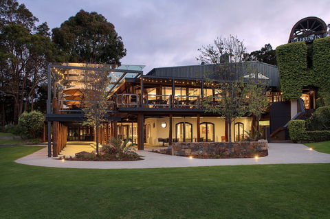 Leeuwin Estate - VIC Tourism 0