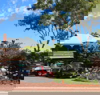Mundaring Weir Hotel - VIC Tourism