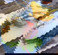 Seaview Hotel By the Beach - VIC Tourism