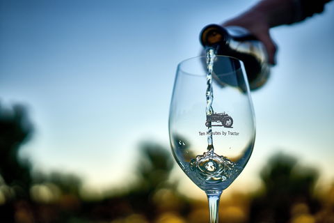 Ten Minutes By Tractor - VIC Tourism 2