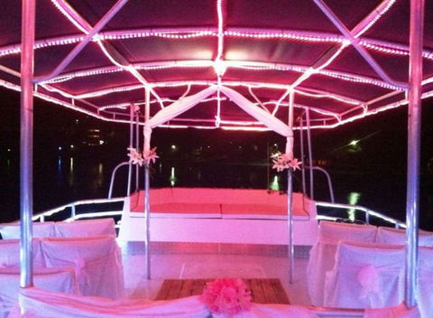 Seafood Cruise Mooloolaba - VIC Tourism 0