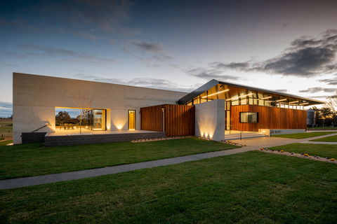 Shaw Wines - VIC Tourism 1