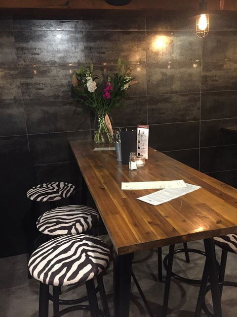 Z Bar And Restaurant - VIC Tourism 0