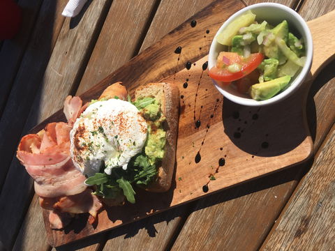 Beachcomber Cafe - VIC Tourism 1