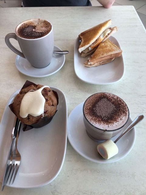 Mochachinos - VIC Tourism 0