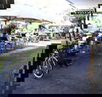 Woolpack Hotel  Lounge - VIC Tourism