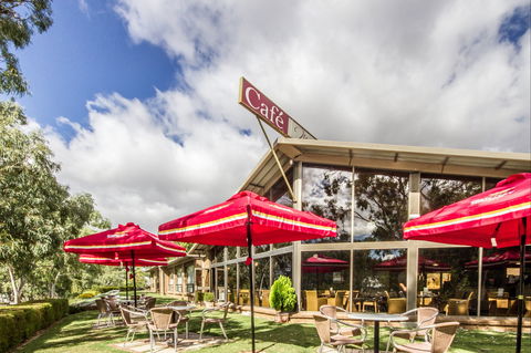 Cafe Mannum - Mannum Motel Complex - VIC Tourism 0
