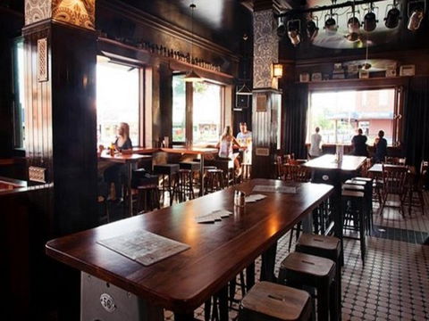 Mary G's - VIC Tourism 0