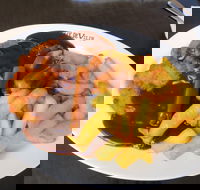 Max  Sons - VIC Tourism