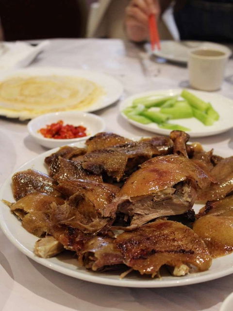 Simon's Peking Duck Restaurant - VIC Tourism 0