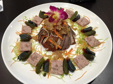 Vinh Thuan Restaurant - VIC Tourism 0
