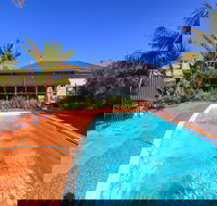 Watering Hole Tavern - VIC Tourism