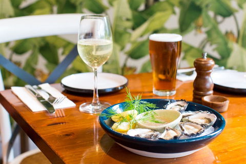 Beach Road Dining - VIC Tourism 0