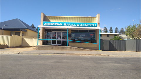 Ardrossan Seafood And Schnitzels - VIC Tourism 0