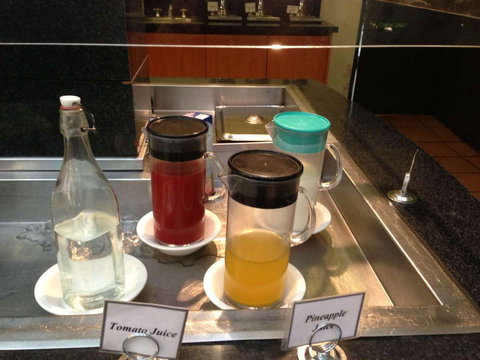 Pontoons Restaurant - VIC Tourism 0