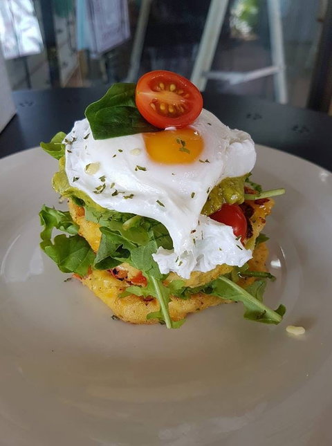 Dock N Dine - VIC Tourism 0