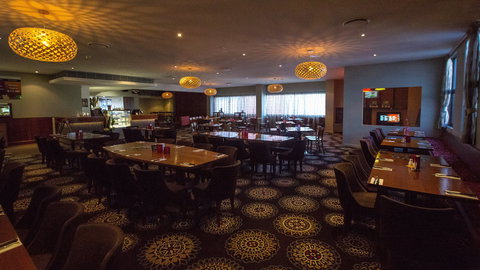 Gladstone Reef Hotel - VIC Tourism 0