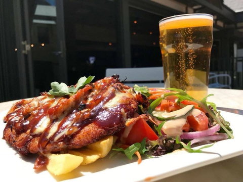 The Dale Bar & Bistro - VIC Tourism 0