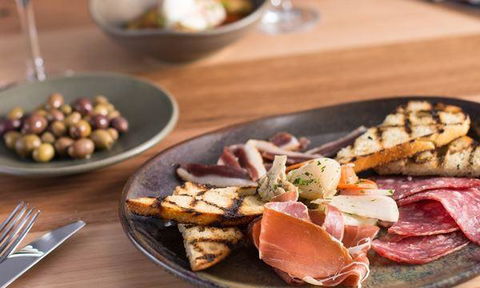 Deck 56 Restaurant - VIC Tourism 9