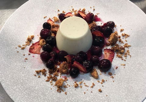 Deck 56 Restaurant - VIC Tourism 15