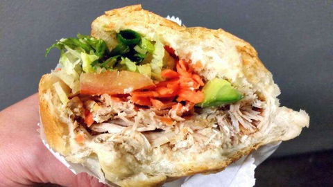 Thanh Hao Hot Bread - VIC Tourism 0