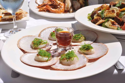 Eat At Whalers - VIC Tourism 1