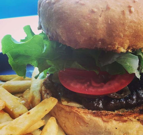 Muddy's Cafe - VIC Tourism 0