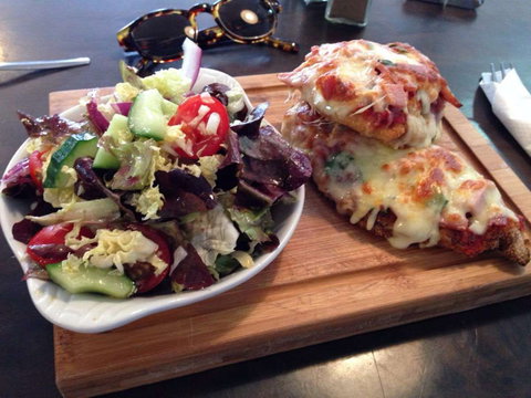 The Lazy Sheep - VIC Tourism 0