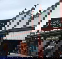 J and B's Gourmet Caf - VIC Tourism