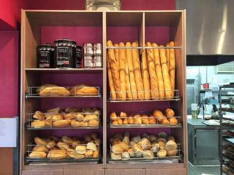 Pierre's Patisserie & Cafe - VIC Tourism 0