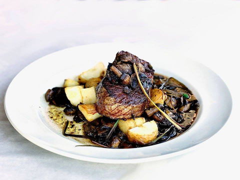 Zanetti Cafe Bar Restaurant - VIC Tourism 0