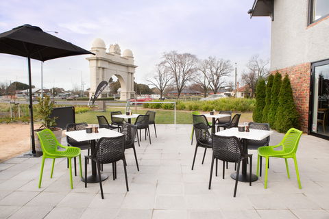 Arch View  Cafe - VIC Tourism 2