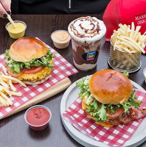 Cheezy Burgers - VIC Tourism 2