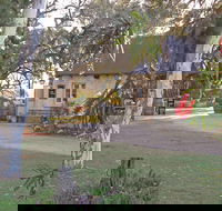 Overland Corner Hotel - VIC Tourism