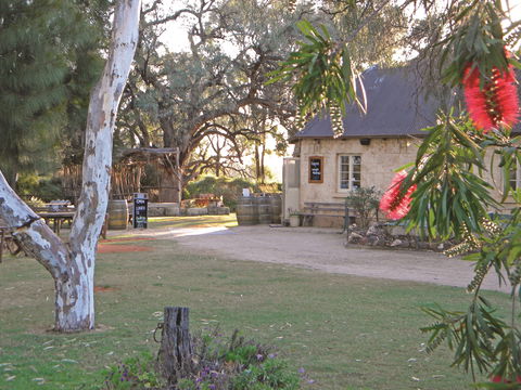 Overland Corner Hotel - VIC Tourism 0
