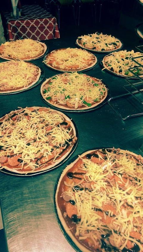 The Cave Woodfired Pizza Bar - VIC Tourism 0