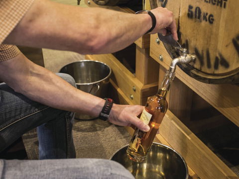 Hellyers Road Distillery - VIC Tourism 0