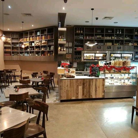 Santos Cafe And Bar - VIC Tourism 0