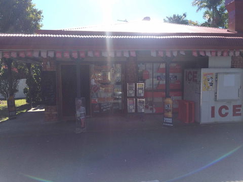 Al's Convenience & Indian Takeaway - VIC Tourism 0