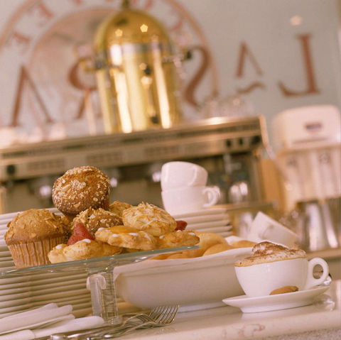 La Strada At The Hyatt Regency - VIC Tourism 0