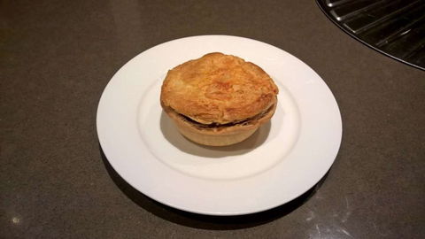 Noodle Hutt - VIC Tourism 0