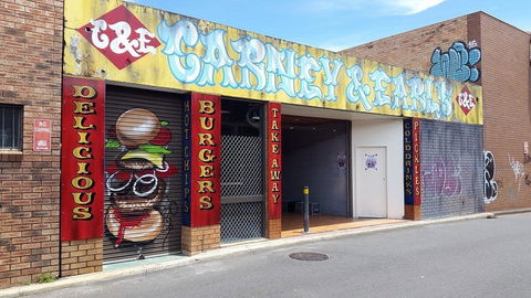 Carney & Earl's - VIC Tourism 0