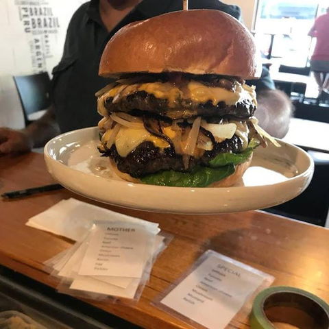 Fokker Burger - VIC Tourism 0