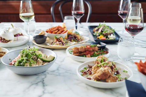 Hotel Sorrento Restaurant - VIC Tourism 2